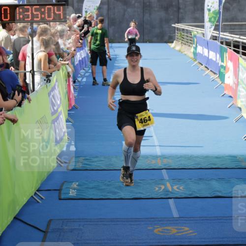 10.08.2025 - GEWOBA Citytriathlon Bremen H.Heesch http://msf.ph/oto/8549841 10.08.2025 11:38:46 Ziel 458, 464 meine-sportfotos.de
