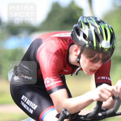 10.08.2025 - GEWOBA Citytriathlon Bremen Yannick Fuchs http://msf.ph/oto/8549857 10.08.2025 14:08:22 Radfahren 3 meine-sportfotos.de