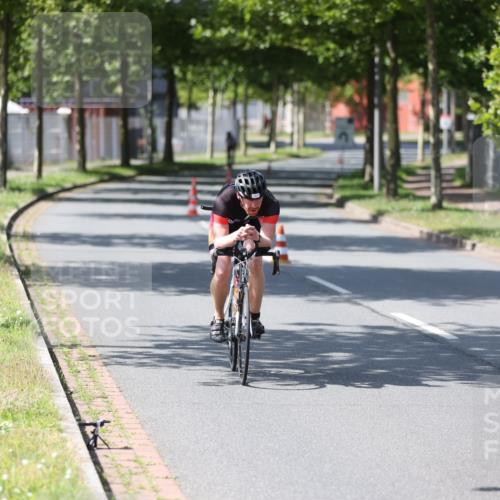 10.08.2025 - GEWOBA Citytriathlon Bremen Yannick Fuchs http://msf.ph/oto/8549899 10.08.2025 14:09:58 Radfahren 159, 167 meine-sportfotos.de