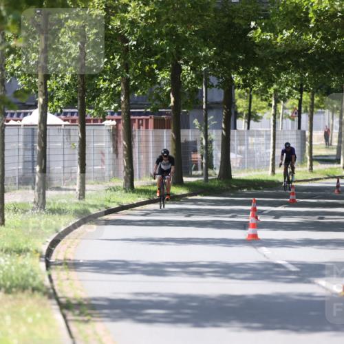 10.08.2025 - GEWOBA Citytriathlon Bremen Yannick Fuchs http://msf.ph/oto/8549938 10.08.2025 14:11:24 Radfahren 70, 161 meine-sportfotos.de