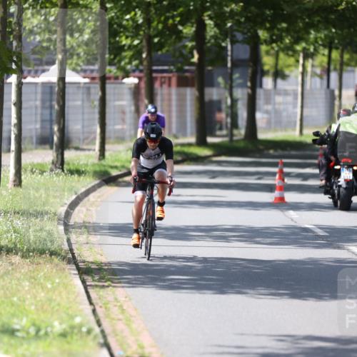 10.08.2025 - GEWOBA Citytriathlon Bremen Yannick Fuchs http://msf.ph/oto/8549940 10.08.2025 14:11:28 Radfahren 70, 161 meine-sportfotos.de