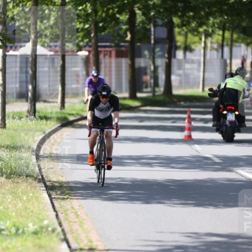 10.08.2025 - GEWOBA Citytriathlon Bremen Yannick Fuchs http://msf.ph/oto/8549943 10.08.2025 14:11:28 Radfahren 70, 161 meine-sportfotos.de