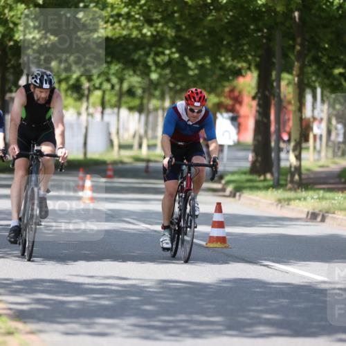 10.08.2025 - GEWOBA Citytriathlon Bremen Yannick Fuchs http://msf.ph/oto/8549967 10.08.2025 12:20:51 Radfahren 701, 772, 795, 829, 899, 940, 1001 meine-sportfotos.de