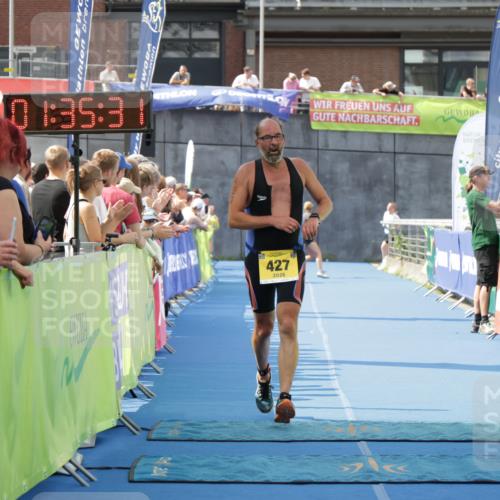 10.08.2025 - GEWOBA Citytriathlon Bremen H.Heesch http://msf.ph/oto/8549971 10.08.2025 11:39:12 Ziel 427 meine-sportfotos.de