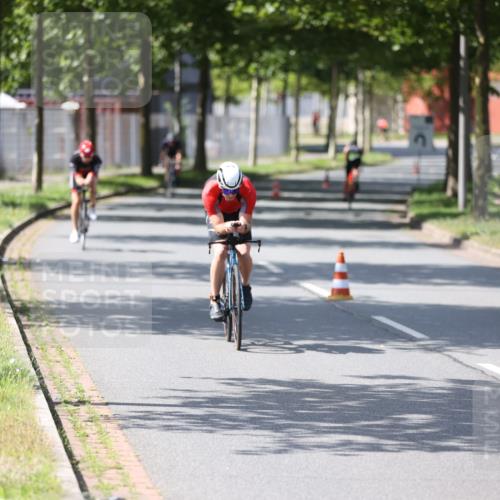 10.08.2025 - GEWOBA Citytriathlon Bremen Yannick Fuchs http://msf.ph/oto/8549985 10.08.2025 14:11:54 Radfahren 12, 156, 168 meine-sportfotos.de