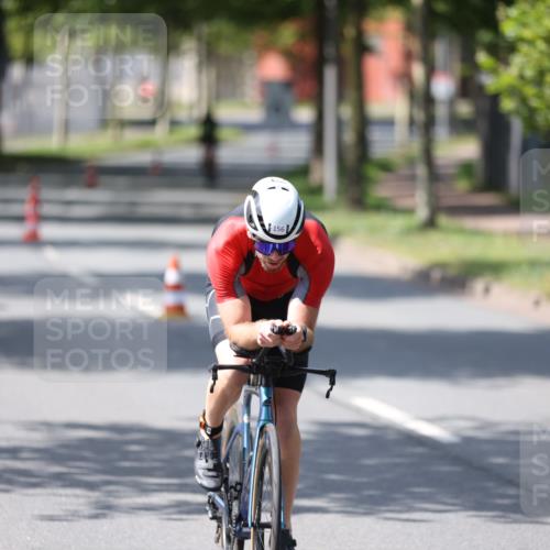 10.08.2025 - GEWOBA Citytriathlon Bremen Yannick Fuchs http://msf.ph/oto/8549994 10.08.2025 14:11:55 Radfahren 12, 156, 168 meine-sportfotos.de