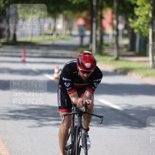 10.08.2025 - GEWOBA Citytriathlon Bremen Yannick Fuchs http://msf.ph/oto/8550012 10.08.2025 14:11:57 Radfahren 12, 156, 168 meine-sportfotos.de