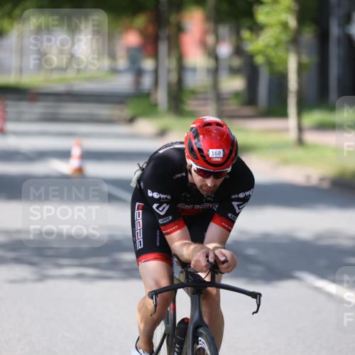 10.08.2025 - GEWOBA Citytriathlon Bremen Yannick Fuchs http://msf.ph/oto/8550013 10.08.2025 14:11:57 Radfahren 12, 156, 168 meine-sportfotos.de