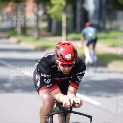 10.08.2025 - GEWOBA Citytriathlon Bremen Yannick Fuchs http://msf.ph/oto/8550016 10.08.2025 14:11:58 Radfahren 12, 156, 168 meine-sportfotos.de