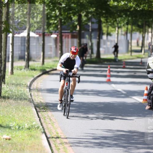 10.08.2025 - GEWOBA Citytriathlon Bremen Yannick Fuchs http://msf.ph/oto/8550045 10.08.2025 14:12:11 Radfahren 10, 12, 27, 42, 172 meine-sportfotos.de