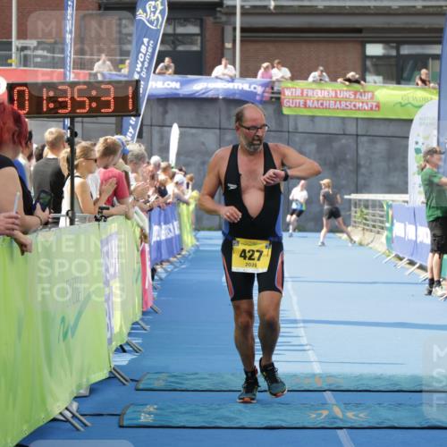 10.08.2025 - GEWOBA Citytriathlon Bremen H.Heesch http://msf.ph/oto/8550058 10.08.2025 11:39:13 Ziel 427 meine-sportfotos.de