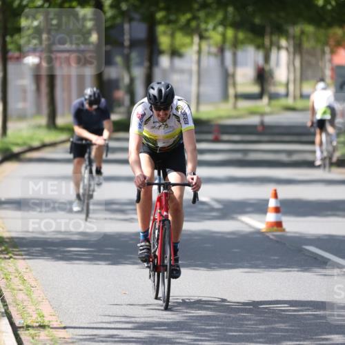 10.08.2025 - GEWOBA Citytriathlon Bremen Yannick Fuchs http://msf.ph/oto/8550174 10.08.2025 14:12:30 Radfahren 10, 33, 42, 66, 155, 171, 178 meine-sportfotos.de