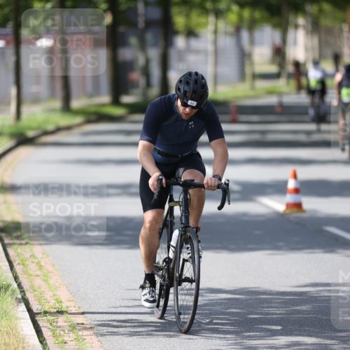 10.08.2025 - GEWOBA Citytriathlon Bremen Yannick Fuchs http://msf.ph/oto/8550192 10.08.2025 14:12:32 Radfahren 10, 33, 42, 66, 155, 171, 178 meine-sportfotos.de