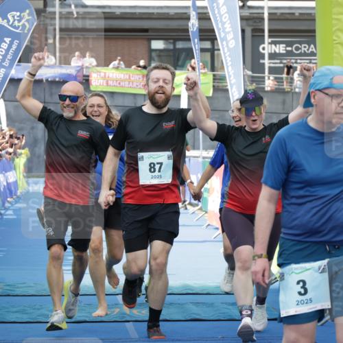 10.08.2025 - GEWOBA Citytriathlon Bremen H.Heesch http://msf.ph/oto/8550198 10.08.2025 11:39:59 Ziel 3, 87, 95, 135 meine-sportfotos.de