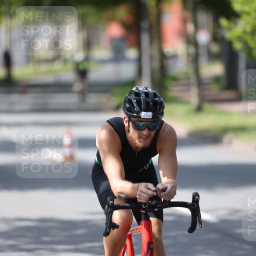 10.08.2025 - GEWOBA Citytriathlon Bremen Yannick Fuchs http://msf.ph/oto/8550222 10.08.2025 14:12:44 Radfahren 66, 117, 148, 155 meine-sportfotos.de