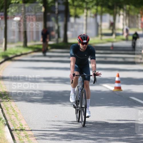 10.08.2025 - GEWOBA Citytriathlon Bremen Yannick Fuchs http://msf.ph/oto/8550227 10.08.2025 14:12:47 Radfahren 95, 117, 148, 155 meine-sportfotos.de