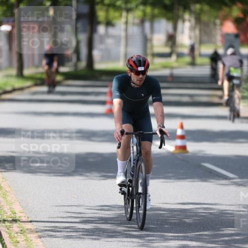 10.08.2025 - GEWOBA Citytriathlon Bremen Yannick Fuchs http://msf.ph/oto/8550229 10.08.2025 14:12:47 Radfahren 95, 117, 148, 155 meine-sportfotos.de