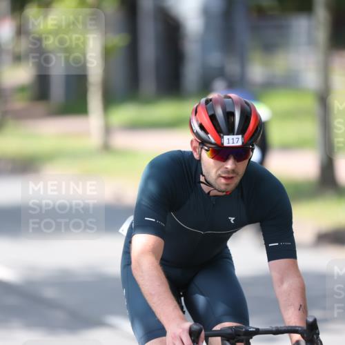 10.08.2025 - GEWOBA Citytriathlon Bremen Yannick Fuchs http://msf.ph/oto/8550241 10.08.2025 14:12:48 Radfahren 95, 117, 148, 155 meine-sportfotos.de