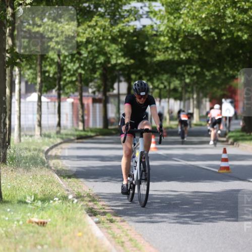 10.08.2025 - GEWOBA Citytriathlon Bremen Yannick Fuchs http://msf.ph/oto/8550264 10.08.2025 12:22:43 Radfahren 580, 634, 658, 665, 690, 714, 729, 803, 870, 910, 926 meine-sportfotos.de