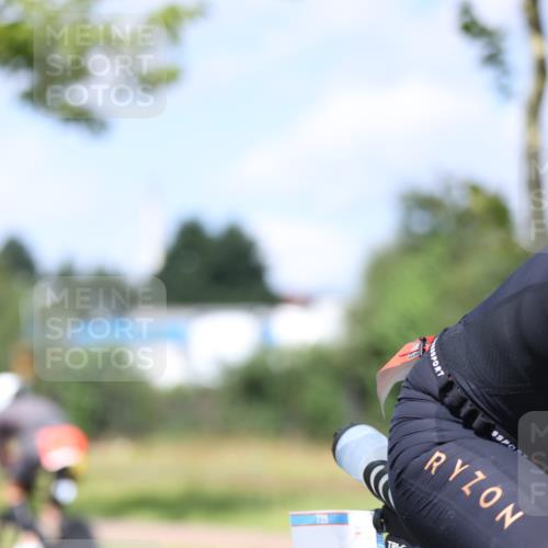 10.08.2025 - GEWOBA Citytriathlon Bremen Yannick Fuchs http://msf.ph/oto/8550304 10.08.2025 12:22:53 Radfahren 603, 634, 658, 690, 714, 729, 926 meine-sportfotos.de