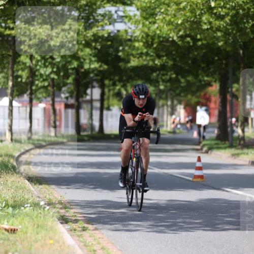 10.08.2025 - GEWOBA Citytriathlon Bremen Yannick Fuchs http://msf.ph/oto/8550308 10.08.2025 12:23:01 Radfahren 603, 658, 690, 714, 729 meine-sportfotos.de