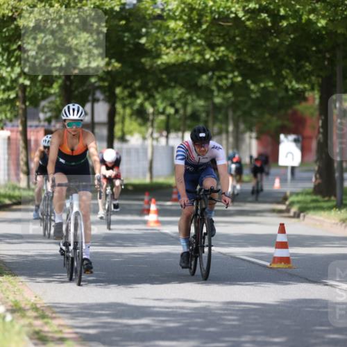 10.08.2025 - GEWOBA Citytriathlon Bremen Yannick Fuchs http://msf.ph/oto/8550341 10.08.2025 12:23:12 Radfahren 589, 603, 606, 638, 740, 921, 934, 953 meine-sportfotos.de