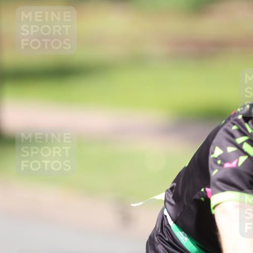 10.08.2025 - GEWOBA Citytriathlon Bremen Yannick Fuchs http://msf.ph/oto/8550342 10.08.2025 14:13:07 Radfahren 8, 95, 107 meine-sportfotos.de