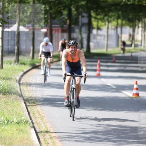10.08.2025 - GEWOBA Citytriathlon Bremen Yannick Fuchs http://msf.ph/oto/8550376 10.08.2025 14:13:25 Radfahren 14, 26, 104, 107, 175 meine-sportfotos.de