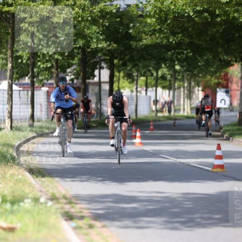 10.08.2025 - GEWOBA Citytriathlon Bremen Yannick Fuchs http://msf.ph/oto/8550397 10.08.2025 12:23:21 Radfahren 589, 606, 638, 696, 740, 754, 802, 921, 934, 945, 953 meine-sportfotos.de