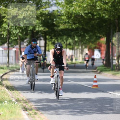 10.08.2025 - GEWOBA Citytriathlon Bremen Yannick Fuchs http://msf.ph/oto/8550407 10.08.2025 12:23:22 Radfahren 589, 606, 638, 696, 740, 754, 802, 921, 934, 945, 953 meine-sportfotos.de