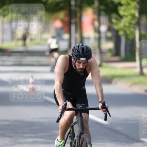 10.08.2025 - GEWOBA Citytriathlon Bremen Yannick Fuchs http://msf.ph/oto/8550430 10.08.2025 14:13:31 Radfahren 14, 26, 44, 104, 112, 175 meine-sportfotos.de