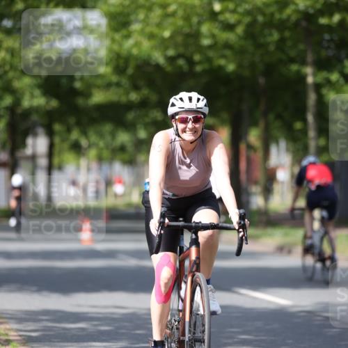 10.08.2025 - GEWOBA Citytriathlon Bremen Yannick Fuchs http://msf.ph/oto/8550454 10.08.2025 12:23:35 Radfahren 696, 746, 754, 797, 802, 831, 945, 953, 983 meine-sportfotos.de