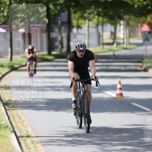 10.08.2025 - GEWOBA Citytriathlon Bremen Yannick Fuchs http://msf.ph/oto/8550470 10.08.2025 14:13:39 Radfahren 14, 26, 44, 112, 175 meine-sportfotos.de