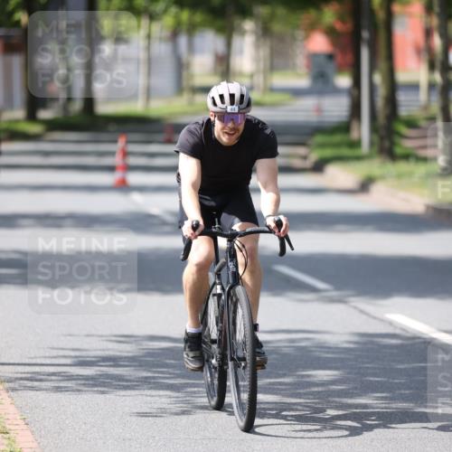 10.08.2025 - GEWOBA Citytriathlon Bremen Yannick Fuchs http://msf.ph/oto/8550477 10.08.2025 14:13:39 Radfahren 14, 26, 44, 112, 175 meine-sportfotos.de