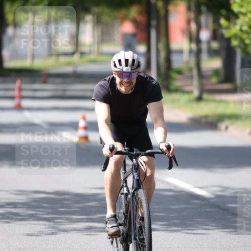 10.08.2025 - GEWOBA Citytriathlon Bremen Yannick Fuchs http://msf.ph/oto/8550481 10.08.2025 14:13:39 Radfahren 14, 26, 44, 112, 175 meine-sportfotos.de
