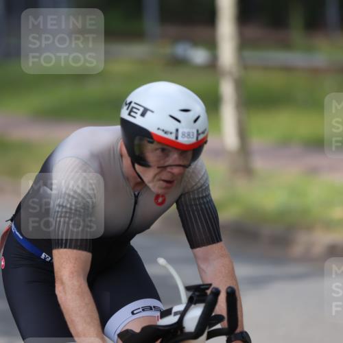 10.08.2025 - GEWOBA Citytriathlon Bremen Yannick Fuchs http://msf.ph/oto/8550498 10.08.2025 12:24:28 Radfahren 557, 613, 623, 650, 660, 705, 723, 724, 779, 809, 883, 925, 944, 964, 1006, 1036 meine-sportfotos.de