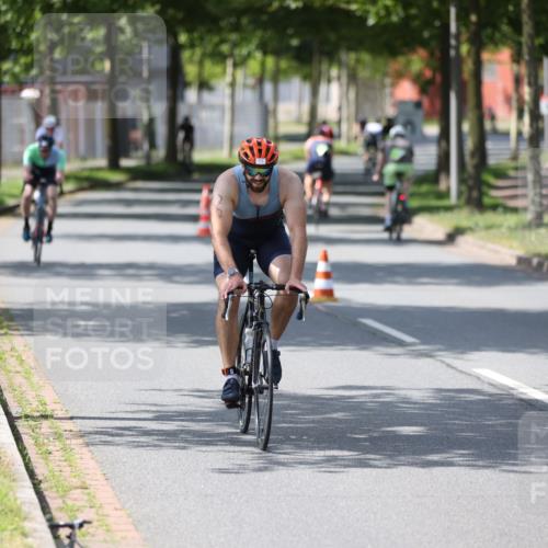 10.08.2025 - GEWOBA Citytriathlon Bremen Yannick Fuchs http://msf.ph/oto/8550531 10.08.2025 14:14:35 Radfahren 68, 77, 93, 105, 113, 122, 143 meine-sportfotos.de