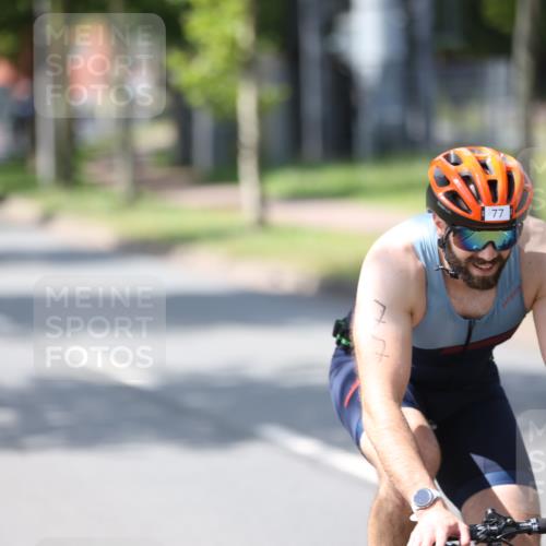 10.08.2025 - GEWOBA Citytriathlon Bremen Yannick Fuchs http://msf.ph/oto/8550543 10.08.2025 14:14:36 Radfahren 68, 77, 93, 96, 105, 113, 143 meine-sportfotos.de