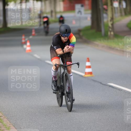 10.08.2025 - GEWOBA Citytriathlon Bremen Yannick Fuchs http://msf.ph/oto/8550591 10.08.2025 12:24:58 Radfahren 698, 737, 814, 880, 890, 896, 954, 955, 958 meine-sportfotos.de