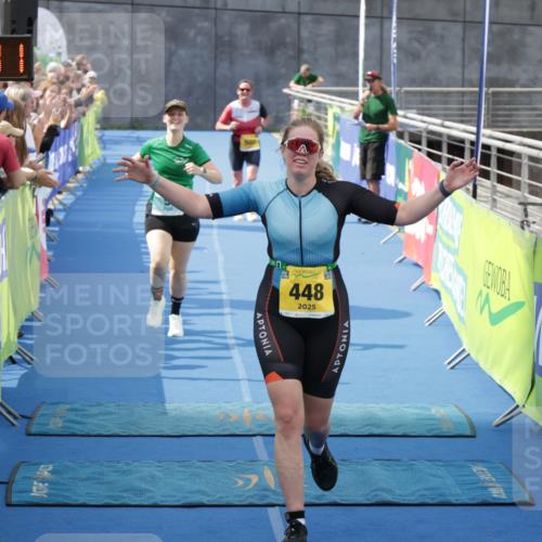 10.08.2025 - GEWOBA Citytriathlon Bremen H.Heesch http://msf.ph/oto/8550595 10.08.2025 11:40:23 Ziel 5, 448, 472, 502 meine-sportfotos.de