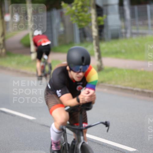 10.08.2025 - GEWOBA Citytriathlon Bremen Yannick Fuchs http://msf.ph/oto/8550603 10.08.2025 12:24:59 Radfahren 698, 737, 814, 880, 890, 896, 954, 955, 958 meine-sportfotos.de