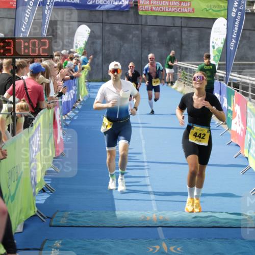 10.08.2025 - GEWOBA Citytriathlon Bremen H.Heesch http://msf.ph/oto/8550635 10.08.2025 11:40:44 Ziel 401, 417, 442, 498 meine-sportfotos.de