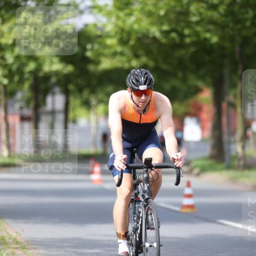 10.08.2025 - GEWOBA Citytriathlon Bremen Yannick Fuchs http://msf.ph/oto/8550648 10.08.2025 12:25:33 Radfahren 619, 646, 684, 850, 968, 1024 meine-sportfotos.de