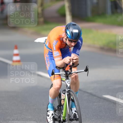 10.08.2025 - GEWOBA Citytriathlon Bremen Yannick Fuchs http://msf.ph/oto/8550659 10.08.2025 12:25:50 Radfahren 677, 684, 693, 730, 755, 830, 849, 850, 968, 1014 meine-sportfotos.de