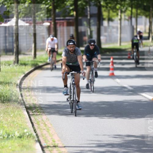 10.08.2025 - GEWOBA Citytriathlon Bremen Yannick Fuchs http://msf.ph/oto/8550706 10.08.2025 14:15:10 Radfahren 15, 45, 55, 76, 88, 108, 133, 146, 151, 226 meine-sportfotos.de