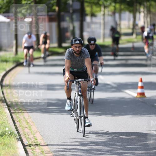 10.08.2025 - GEWOBA Citytriathlon Bremen Yannick Fuchs http://msf.ph/oto/8550715 10.08.2025 14:15:10 Radfahren 15, 45, 55, 76, 88, 108, 133, 146, 151, 226 meine-sportfotos.de