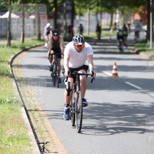 10.08.2025 - GEWOBA Citytriathlon Bremen Yannick Fuchs http://msf.ph/oto/8550738 10.08.2025 14:15:15 Radfahren 15, 45, 54, 55, 76, 88, 97, 108, 133, 146, 151 meine-sportfotos.de
