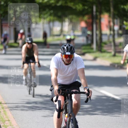 10.08.2025 - GEWOBA Citytriathlon Bremen Yannick Fuchs http://msf.ph/oto/8550744 10.08.2025 14:15:15 Radfahren 15, 45, 54, 55, 76, 88, 97, 108, 133, 146, 151 meine-sportfotos.de