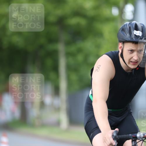 10.08.2025 - GEWOBA Citytriathlon Bremen Yannick Fuchs http://msf.ph/oto/8550835 10.08.2025 12:26:37 Radfahren 574, 628, 644, 668, 710, 731, 837, 846, 903, 930, 939, 946, 972 meine-sportfotos.de