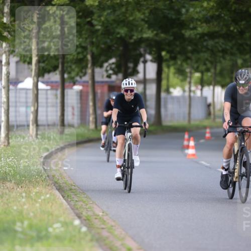 10.08.2025 - GEWOBA Citytriathlon Bremen Yannick Fuchs http://msf.ph/oto/8550873 10.08.2025 12:26:45 Radfahren 574, 644, 668, 703, 710, 837, 846, 889, 903, 928, 930, 939, 946, 948, 972 meine-sportfotos.de